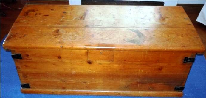 Francis Kirtley's pine chest